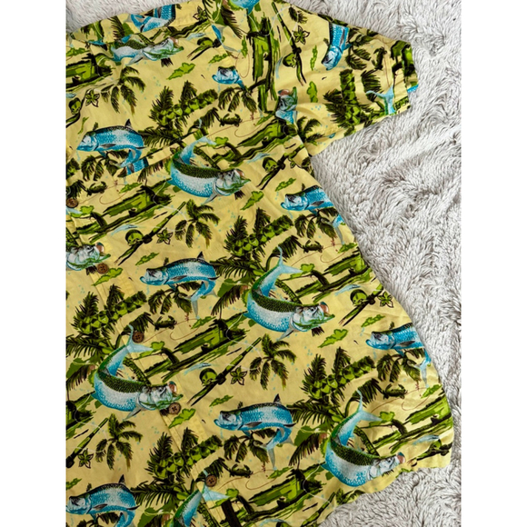 Flyshacker Mens Size Large Tarpon Tropical Hawaiian Button Up $44.95 - Picture 2 of 4